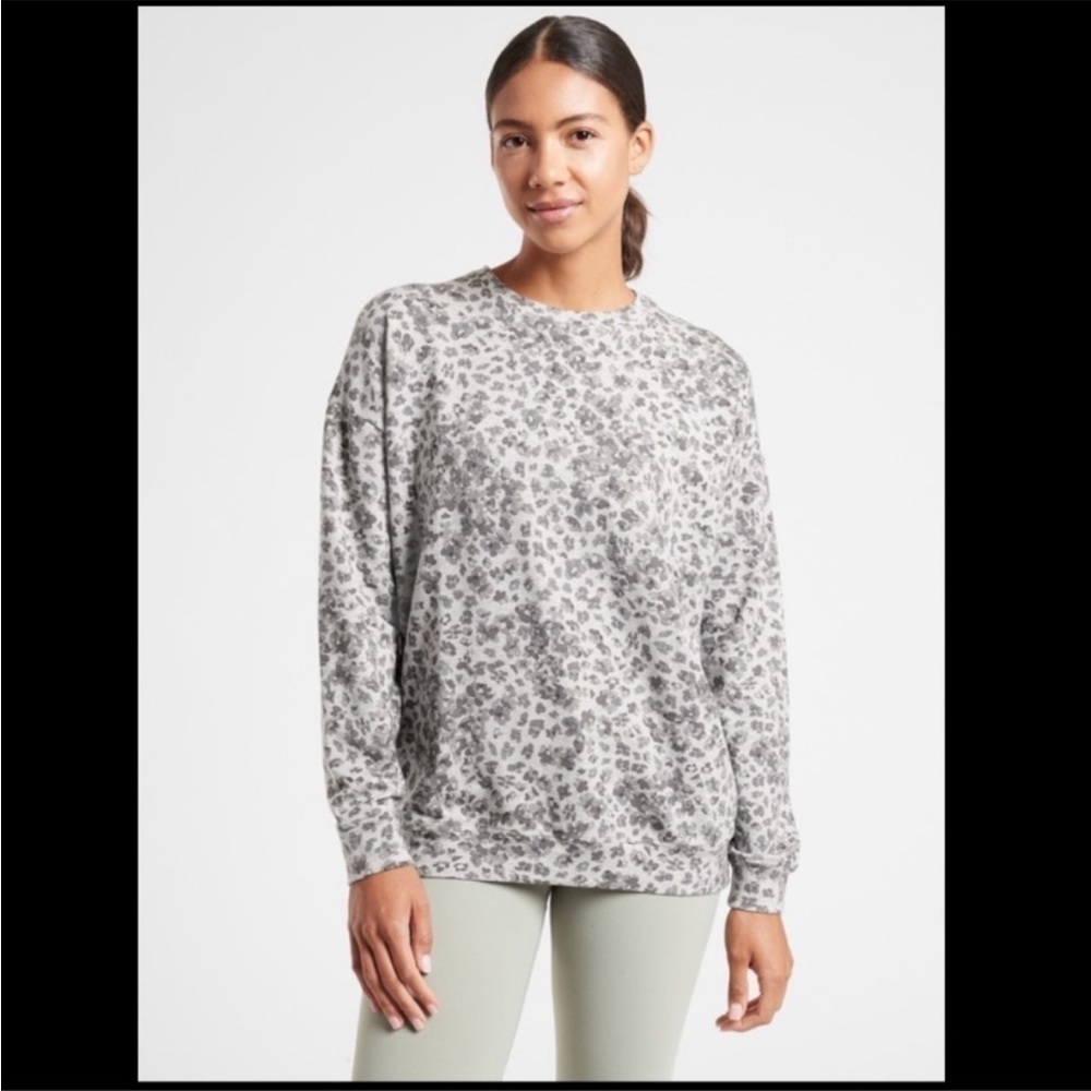 ATHLETA Studio To Street Print Sweatshirt Size Extra Small